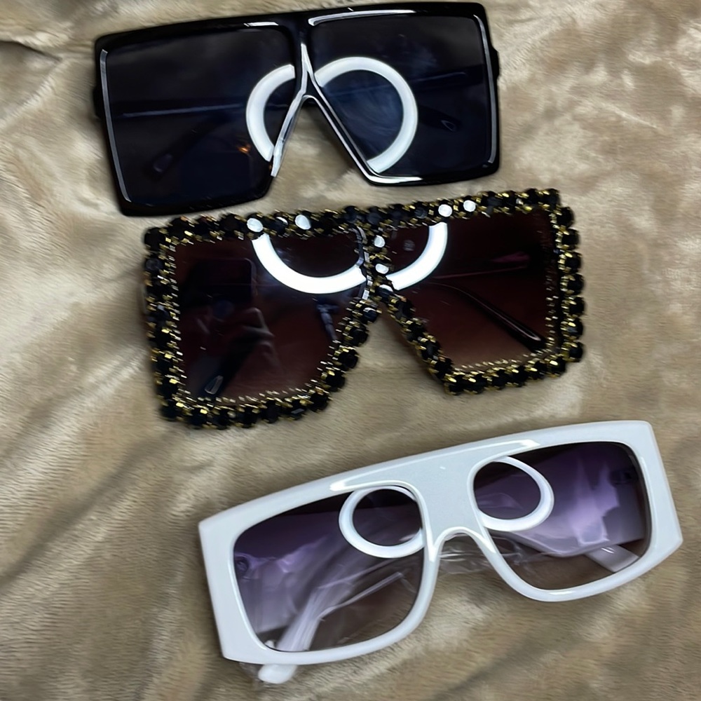 3 pairs of unbranded new Sunglasses